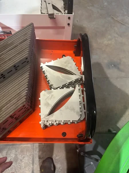 Fiber laser cutting machine assembly and testing workflow